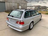 Gebraucht BMW 520 170 PS (125 kW) 2002 Silber Kombi