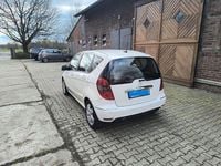 Gebraucht Mercedes A180 Avantgarde 109 PS (80 kW) 2013 Weiß Limousine