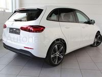 Gebraucht Mercedes B200 Progressive 163 PS (119 kW) 2024 Weiß Van / Kleinbus