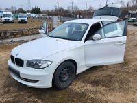 Gebraucht BMW 118 143 PS (105 kW) 2011 Weiß Kleinwagen