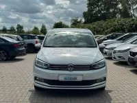 Gebraucht VW Touran Highline 150 PS (110 kW) 2015 Weiß Van / Kleinbus