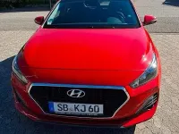 Gebraucht Hyundai i30 Style 120 PS (88 kW) 2018 Rot Limousine