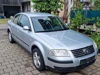 Gebraucht VW Passat 102 PS (75 kW) 2001 Grau Limousine