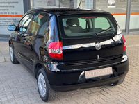 Gebraucht VW Fox Refresh 54 PS (39 kW) 2009 Schwarz Kleinwagen