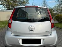 Gebraucht Opel Agila 65 PS (47 kW) 2009 Silber Kleinwagen