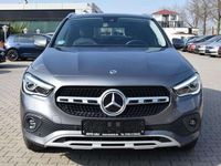 Gebraucht Mercedes GLA200 150 PS (110 kW) 2022 Mountaingrau  met. SUV