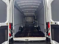 Gebraucht Ford Transit Trend 131 PS (96 kW) 2025 Weiß Pickup