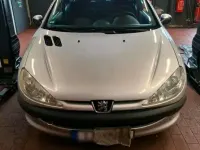 Gebraucht Peugeot 206 88 PS (64 kW) 2004 Silber Kleinwagen