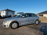 Gebraucht Audi A3 120 PS (88 kW) 2019 Silber Limousine
