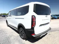 Nowe Ford Tourneo Active 170 KM (125 kW) 2026 Biały Minivan