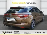 Gebraucht Renault Mégane IV Intens 132 PS (97 kW) 2018 Braun Limousine