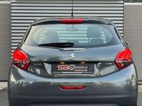 Gebraucht Peugeot 208 Active 68 PS (50 kW) 2017 Grau Kleinwagen