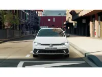 Neu VW Polo R-line 95 PS (69 kW) 2026 Pure white uni / schwarz Kleinwagen