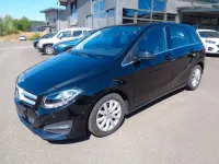 Gebraucht Mercedes B180 122 PS (89 kW) 2016 Schwarz Kleinwagen