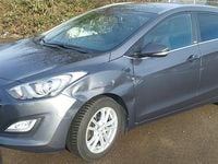 Gebraucht Hyundai i30 Passion 101 PS (74 kW) 2017 Grau Kombi