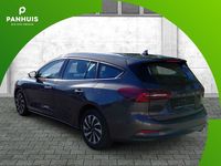 Gebraucht Ford Focus Titanium 120 PS (88 kW) 2022 Grau Kombi
