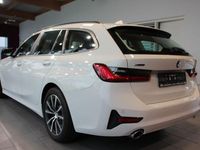 Gebraucht BMW 330 265 PS (194 kW) 2020 Alpinweiss 3 Kombi