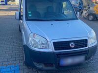 Gebraucht Fiat Doblò 100 PS (73 kW) 2008 Grau Van / Kleinbus