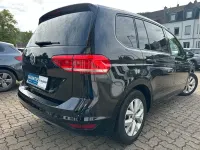 Gebraucht VW Touran 116 PS (85 kW) 2017 Schwarz Van / Kleinbus