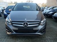 Usata Mercedes B180 Style 122 CV (89 kW) 2015 Grigio Monovolume