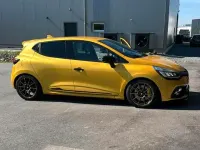 Gebraucht Renault Clio IV Trophy 220 PS (161 kW) 2016 Gelb Kleinwagen