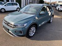Gebraucht VW T-Roc Style 150 PS (110 kW) 2023 Blau SUV