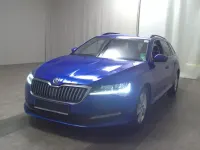 Gebraucht Skoda Superb Ambition 190 PS (139 kW) 2020 Blau Kombi