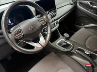 Gebraucht Hyundai i30 120 PS (88 kW) 2022 Grau Kleinwagen