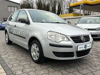 Gebraucht VW Polo Trendline 54 PS (39 kW) 2005 Silber Limousine