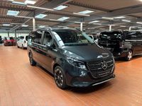 Gebraucht Mercedes V300 237 PS (174 kW) 2025 Grau Van / Kleinbus