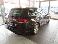 Gebraucht VW Passat Business 150 PS (110 kW) 2023 Schwarz Kombi