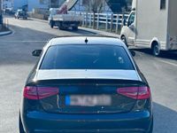 Gebraucht Audi A4 Ambiente 170 PS (125 kW) 2014 Schwarz Limousine