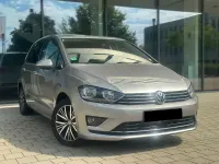 Gebraucht VW Golf Sportsvan Allstar 150 PS (110 kW) 2017 Gold Van / Kleinbus