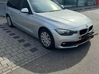 Gebraucht BMW 318 150 PS (110 kW) 2016 Grau Kombi