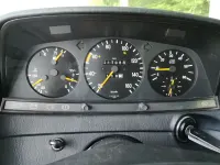 Gebraucht Mercedes 240 72 PS (52 kW) 1984 Weiß Limousine