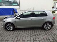 Gebraucht VW Golf VII 116 PS (85 kW) 2017 Tungsten silver metallic Limousine