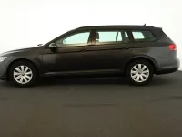 Gebraucht VW Passat 150 PS (110 kW) 2022 Mangangrau metallic Kombi