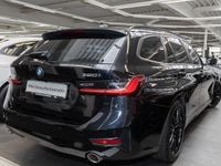 Gebraucht BMW 320 Advantage 184 PS (135 kW) 2022 Black sapphire Kombi