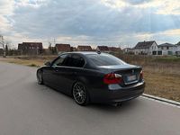 Gebraucht BMW 325 197 PS (144 kW) 2008 Grau Limousine