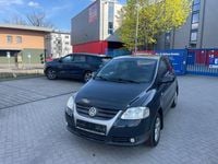 Gebraucht VW Fox 54 PS (39 kW) 2008 Schwarz Kleinwagen