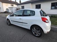 Gebraucht Renault Clio II 75 PS (55 kW) 2011 Weiß Kleinwagen