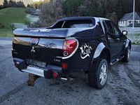 Gebraucht Mitsubishi L200 Invite 178 PS (130 kW) 2011 Schwarz Abholung