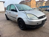 Gebraucht Ford Fiesta 70 PS (51 kW) 2004 Silber Kleinwagen