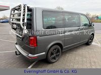 Second-hand VW Multivan 150 CP (110 kW) 2016 Gri Monovolum