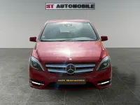 Gebraucht Mercedes B220 170 PS (125 kW) 2013 Rot Kleinwagen