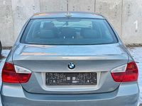 Gebraucht BMW 320 Performance 163 PS (119 kW) 2005 Grau Limousine