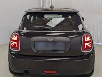 Second-hand Mini ONE 102 CP (75 kW) 2018 Negru Hatchback