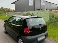 Gebraucht VW Fox 60 PS (44 kW) 2011 Schwarz Kleinwagen