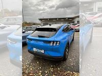 Gebraucht Ford Mustang Mach-E 197 kW (269 PS) 2023 Blau (grabber blue metallic) SUV