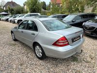 Gebraucht Mercedes C220 Classic 143 PS (105 kW) 2004 Silber Limousine